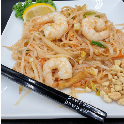 pad thai noodles with king prawns