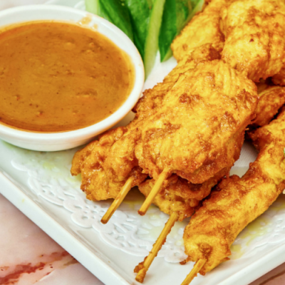 chicken satay on skewers (5)